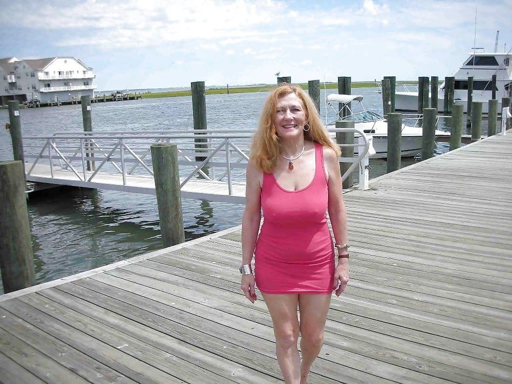 Sexy redhead mature (name????) #6caedRBn